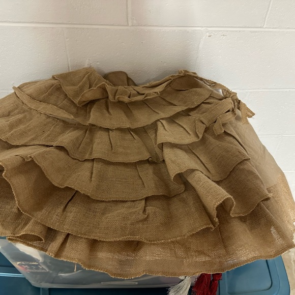 Burlap Christmas tree skirt - Picture 2 of 2